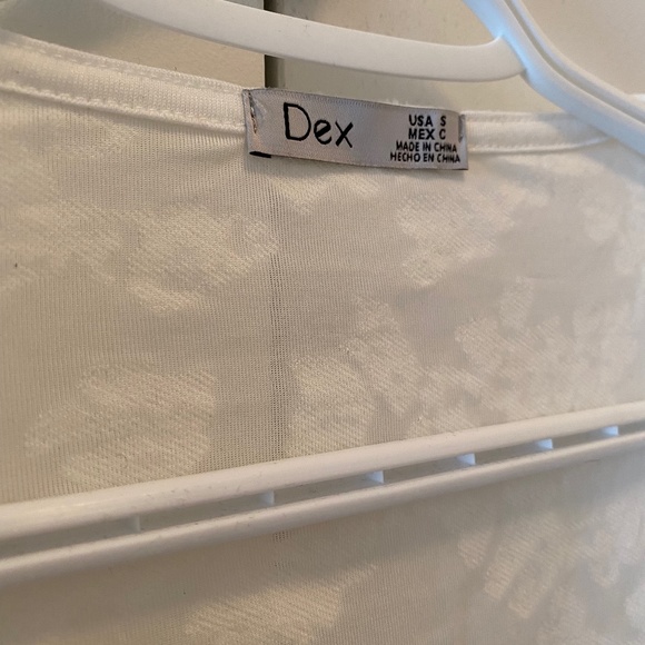 DEX WHITE LACE/FLORAL CARDIGAN WITH REMOVABLE BELT - Picture 5 of 9